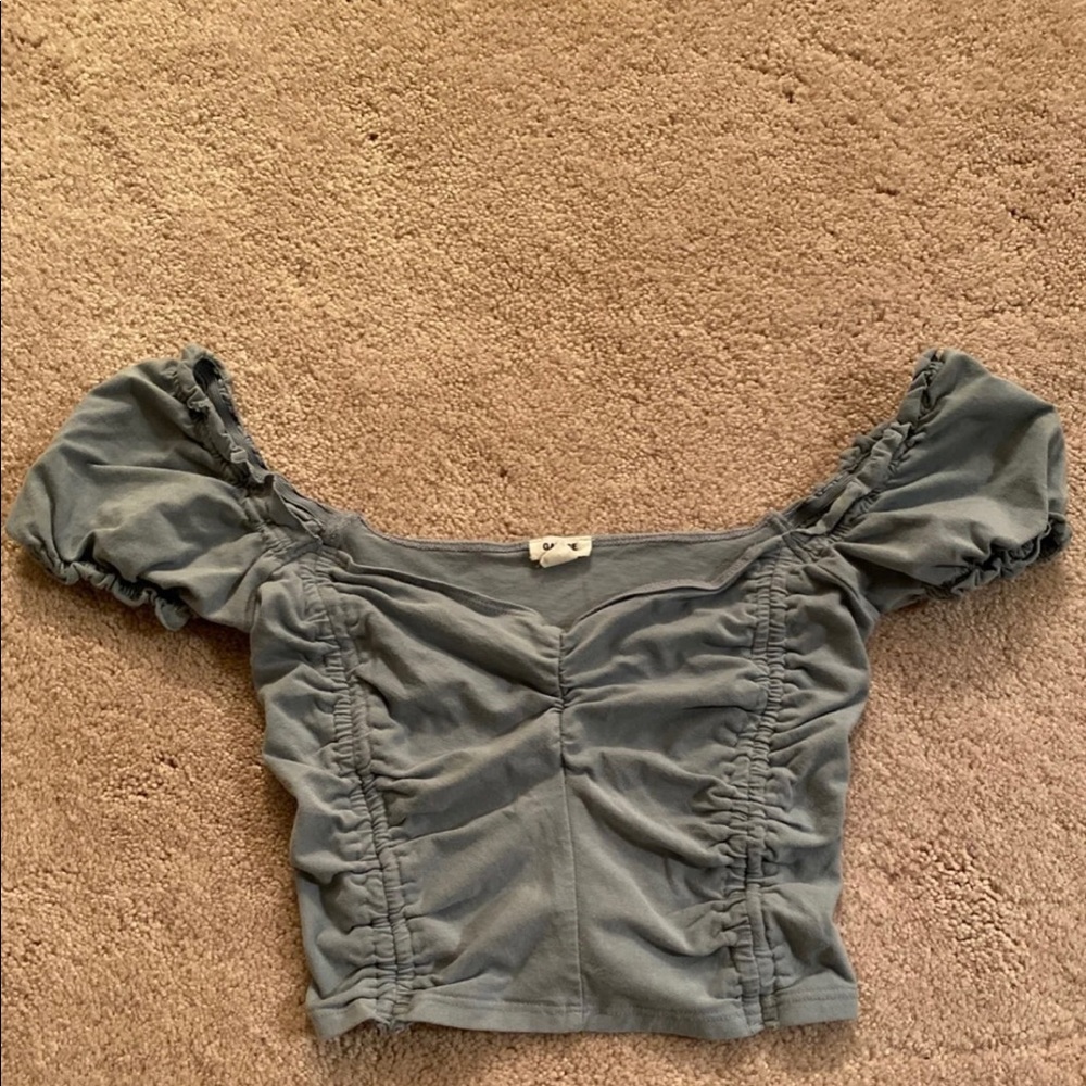 garage scrunch top